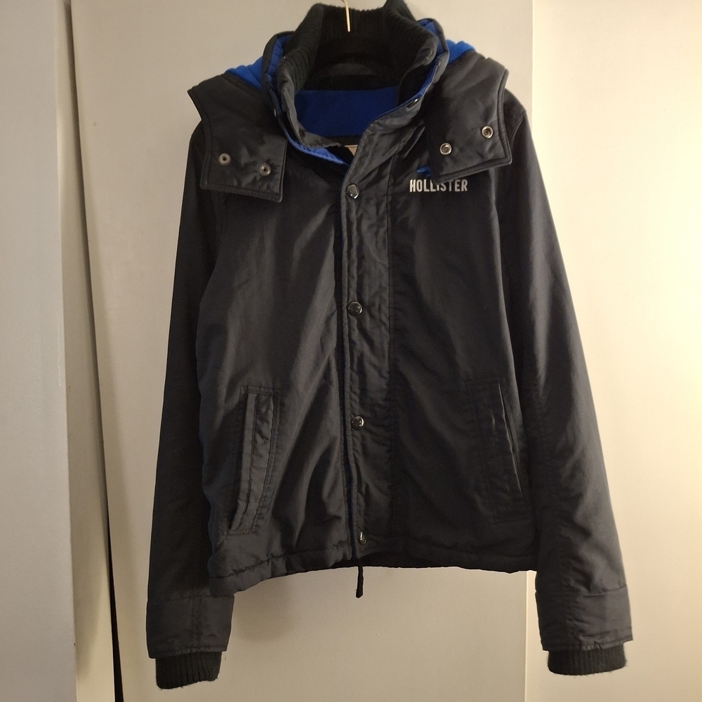 Hollister Men's Black Performance Jacket with Blue Accents